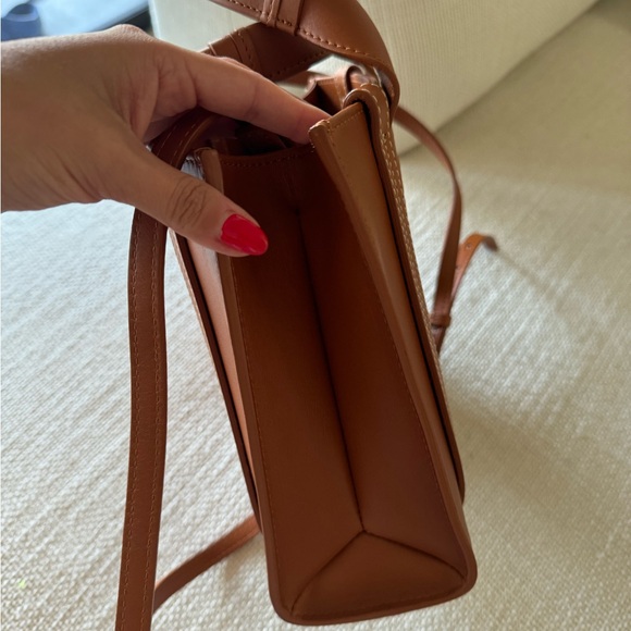 Chloe Woody Tote in Caramel Leather - Picture 4 of 11